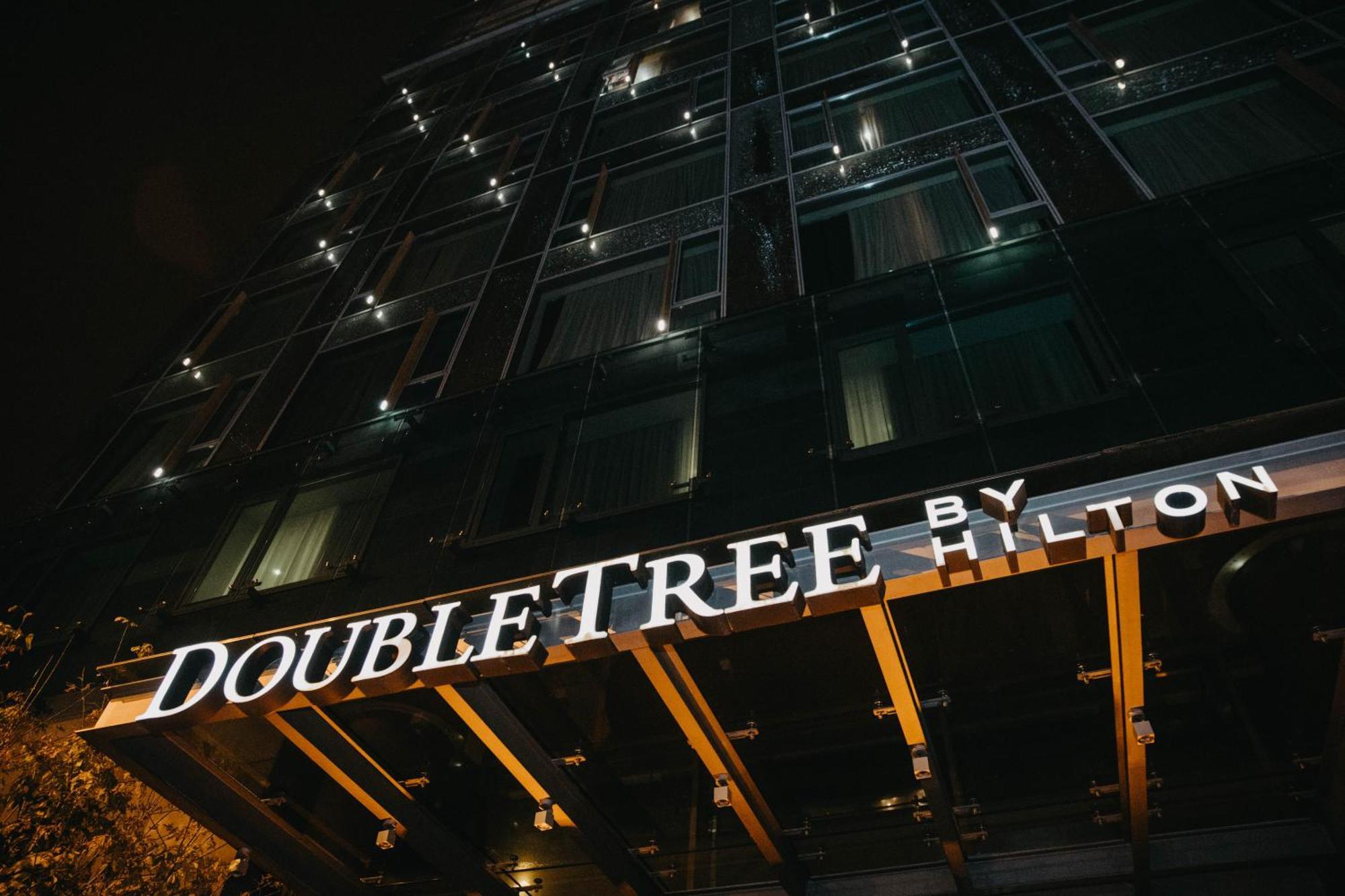 Doubletree By Hilton Zagreb Hotel Екстериор снимка